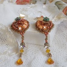 BO Souffle d'Automne chic Étnico bordado con cristales de Swarovski, dos cabujones de cristal de bohemia de los años 60, rosas de resina y rocallas